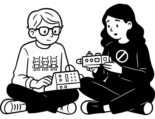 Garoto com camisa com robôs Toborino e menina brincam com computadores eletrônicos.